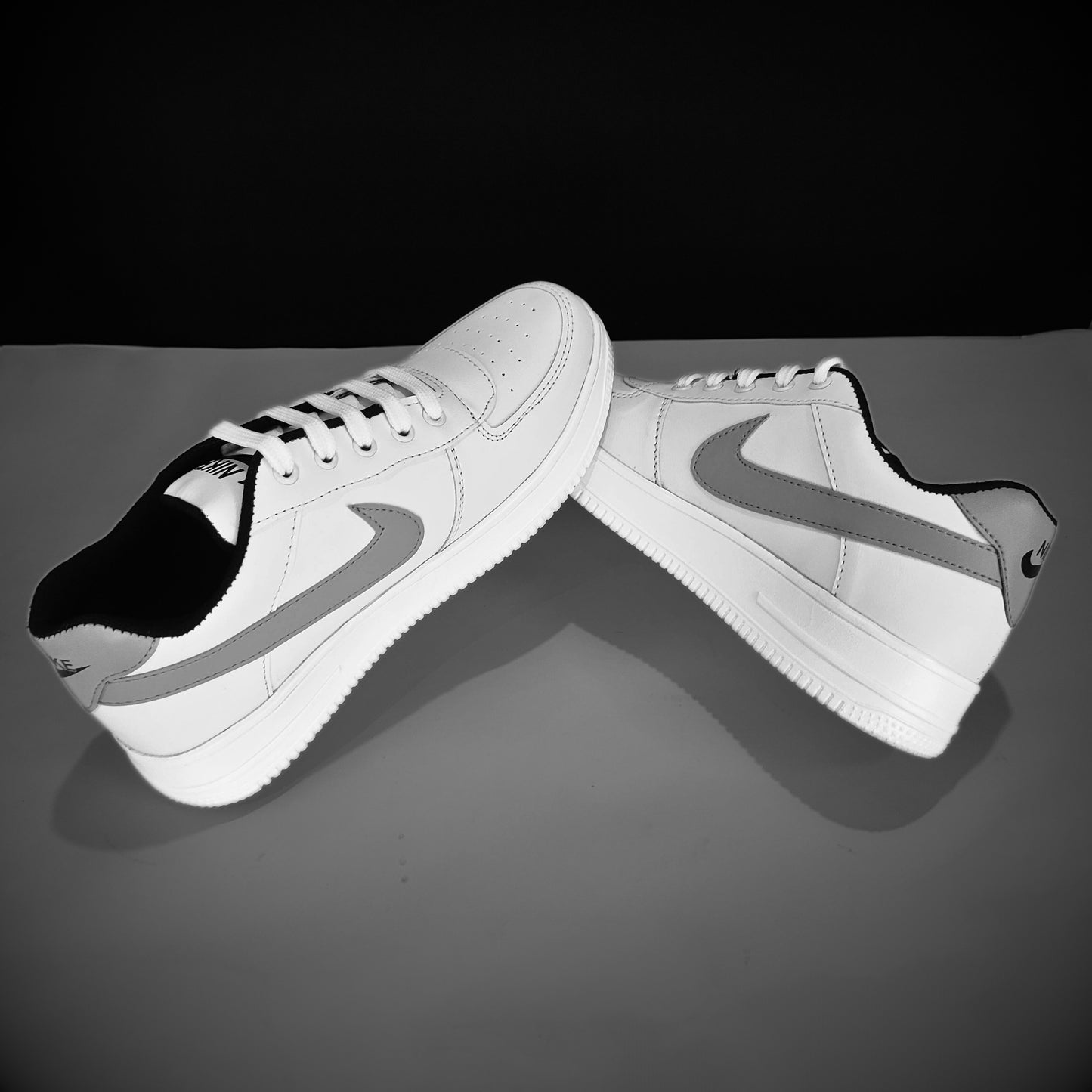 AIR FORCE 1 LOW GHOST GREY SNEAKERS