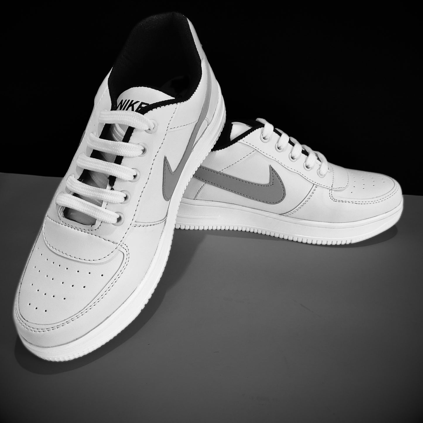 AIR FORCE 1 LOW GHOST GREY SNEAKERS
