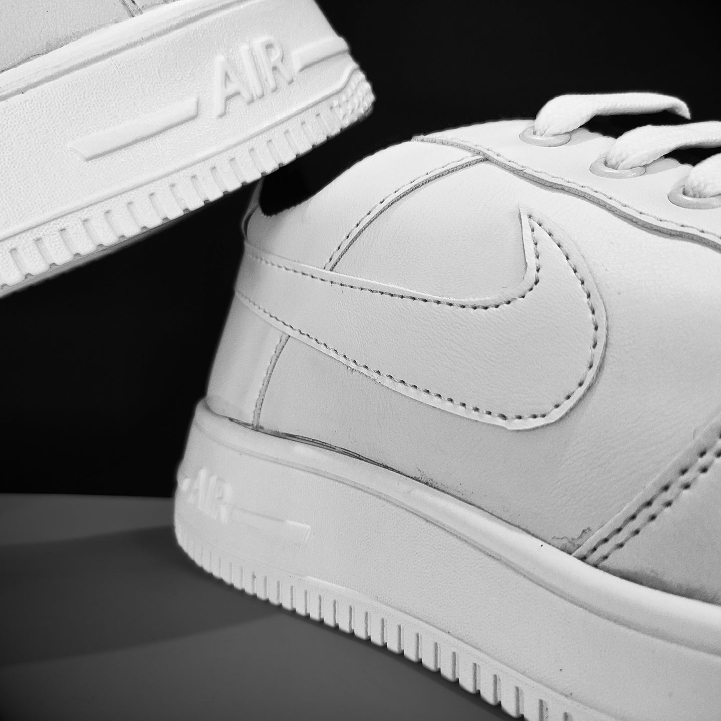 AIR FORCE 1 LOW '07 WHITE SNEAKERS