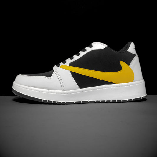 AIR FORCE 1 X TRAVIS SCOTT OG YELLOW SNEAKERS