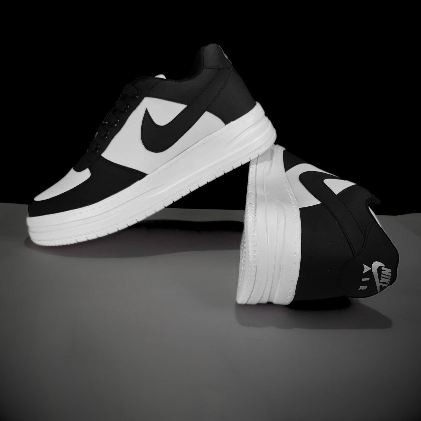 AIR FORCE 1 '07 PANDA SNEAKERS