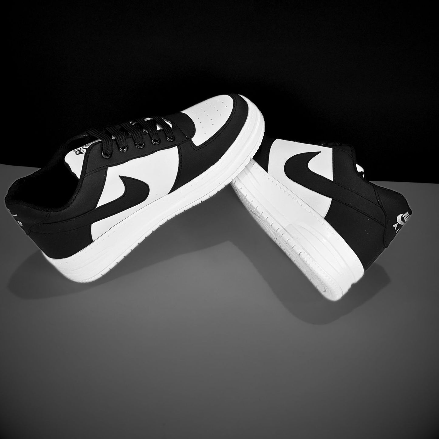 AIR FORCE 1 '07 PANDA SNEAKERS
